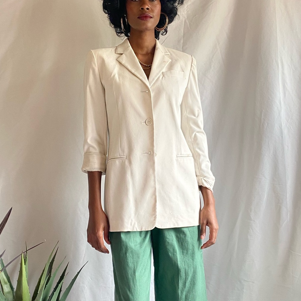 Cream Blazer with Relaxed Fit and Collar